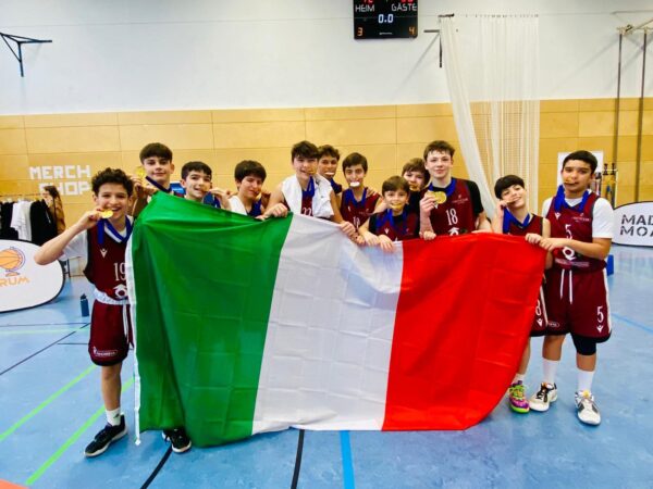 basket-gli-under-13-vincono-il-torneo-di-berlino