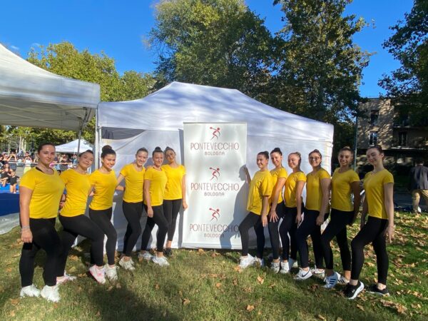 ginnastica-ritmica-via-larga-e-i-giardini-margherita-si-accendono-al-ritmo-della-musica-delle-ginnaste-amaranto