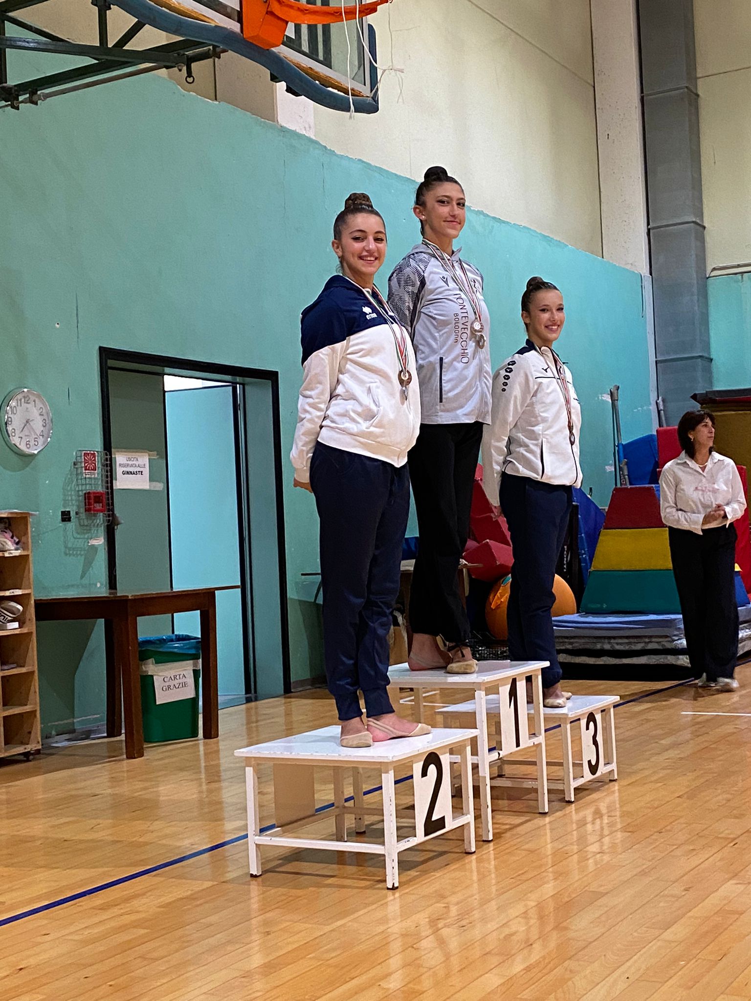 ginnastica-ritmica-4-ori-per-le-ginnaste-amaranto-al-campionato-regionale-di-specialita-gold